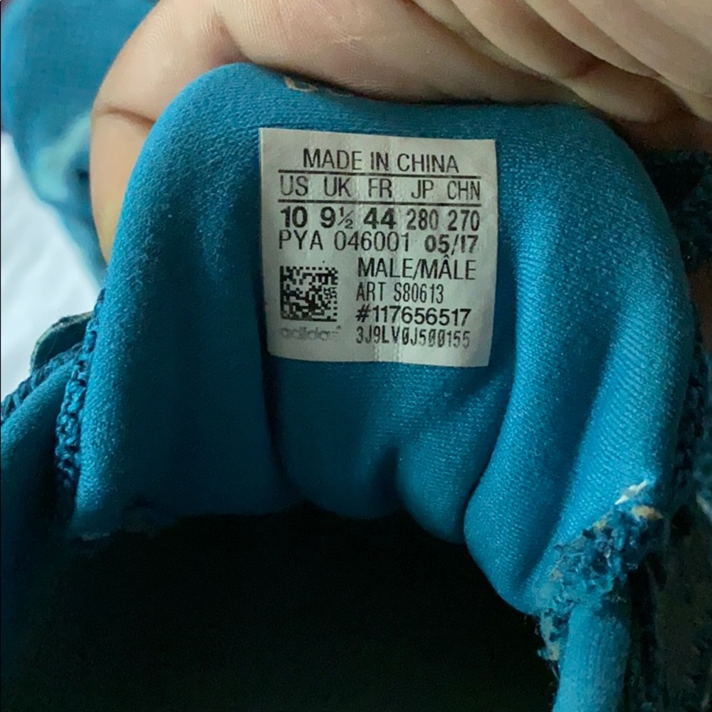 Adidas Ultra Boost 👟 - Picture 6 of 7